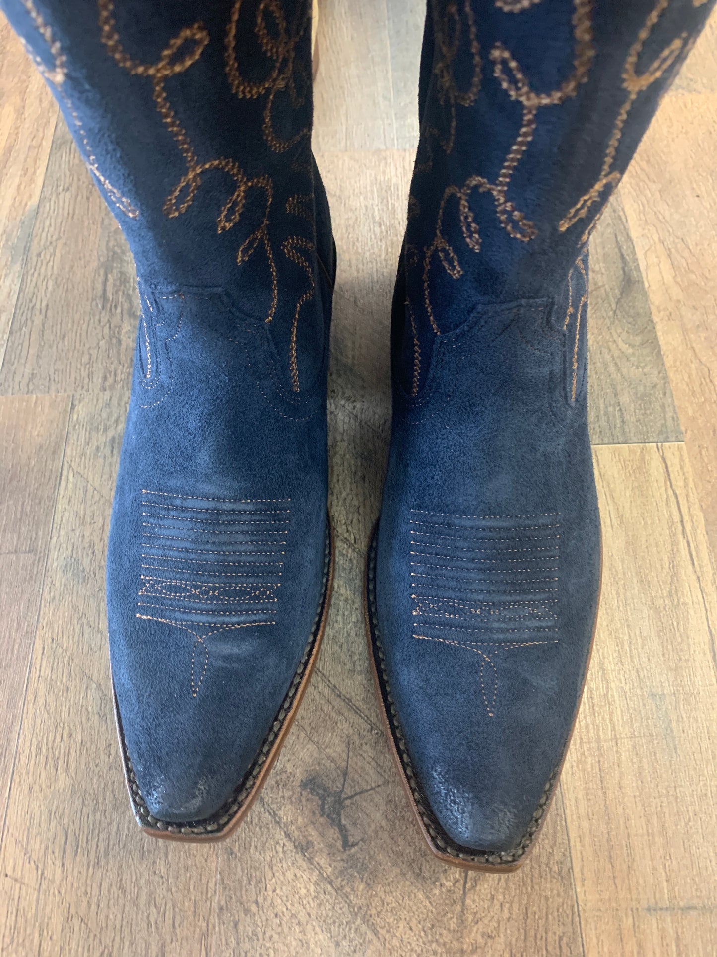 Ariat Women's Jukebox Suede Western Boots - Snip Toe