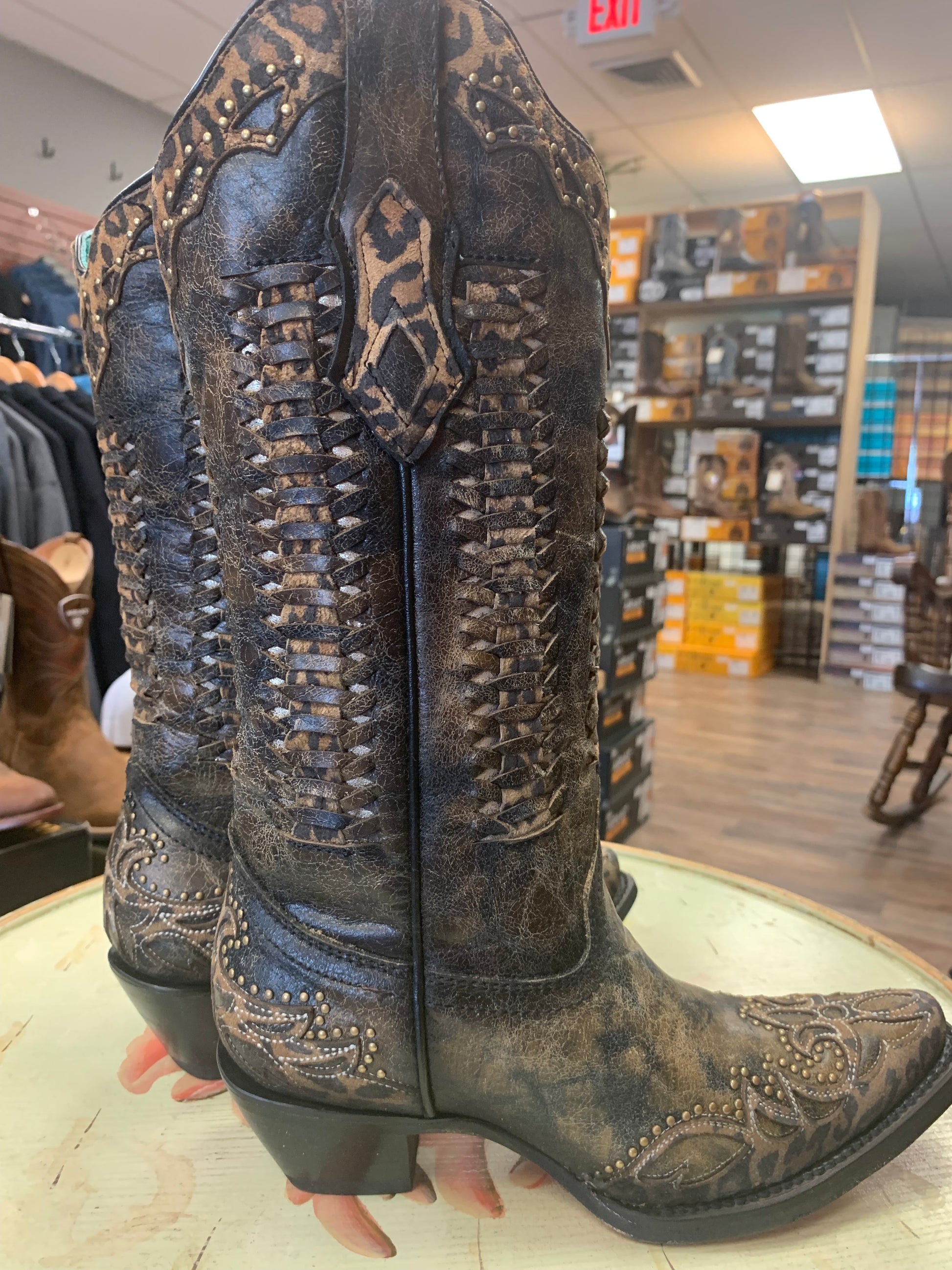 CORRAL WOMEN'S LEOPARD PRINT WOVEN WESTERN BOOTS - SNIP TOE C3881