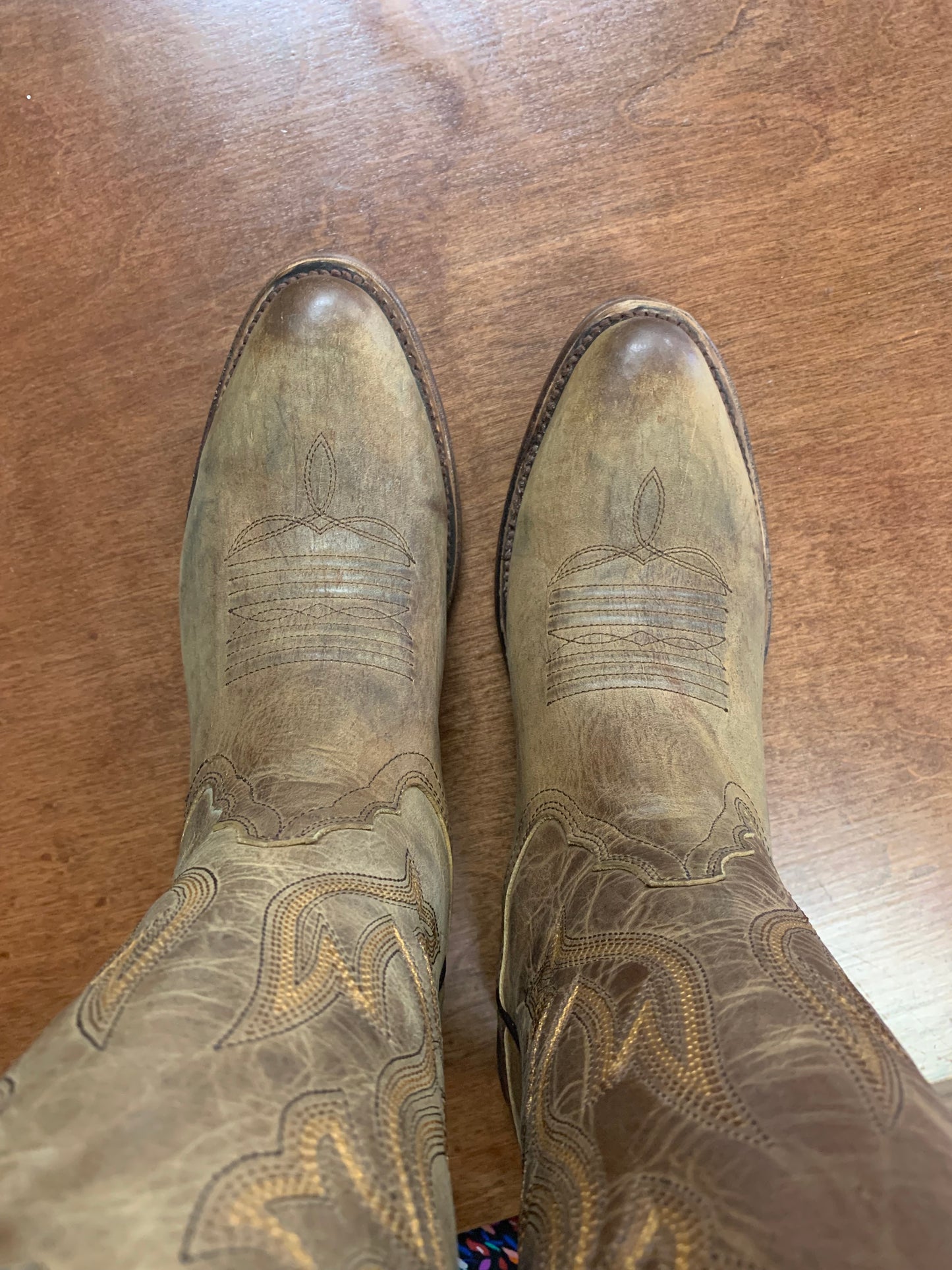 Circle G by Corral Men's Tan Embroidery Round Toe Brown Western Boots L5888