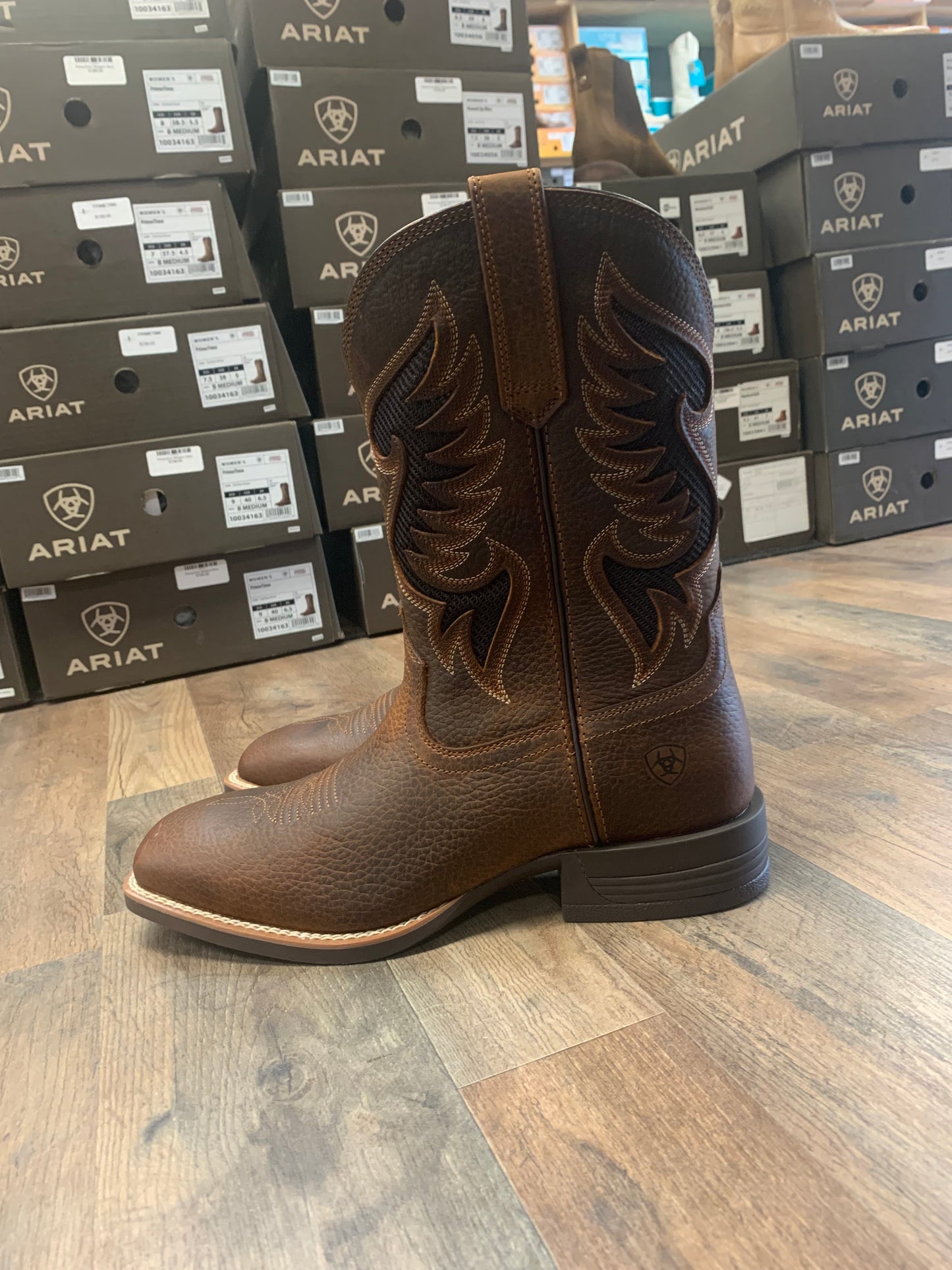 ARIAT MEN'S COWPUNCHER VENTTEK PERFORMANCE WESTERN BOOTS