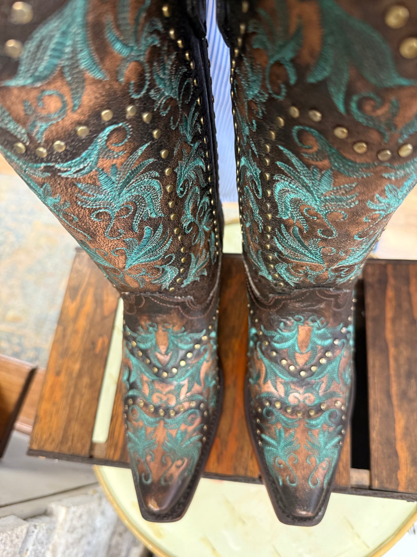Corral Ladies Copper Embroidery and Studs