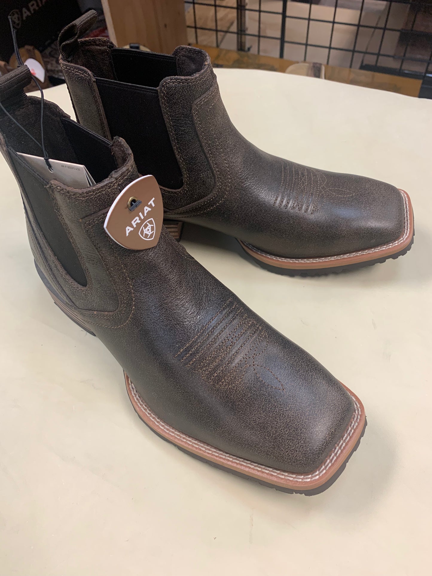 ARIAT MEN'S HYBRID LOW BOY CHELSEA BOOTS - BROAD SQUARE TOE