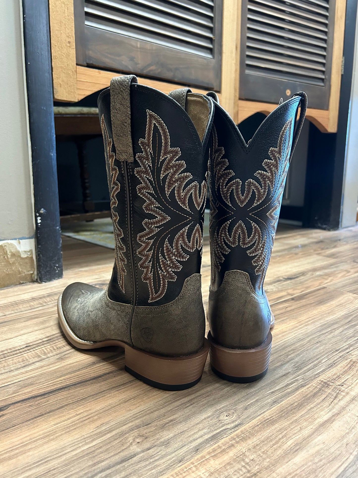 Ariat Men's Renegade Western Boots - Square Toe