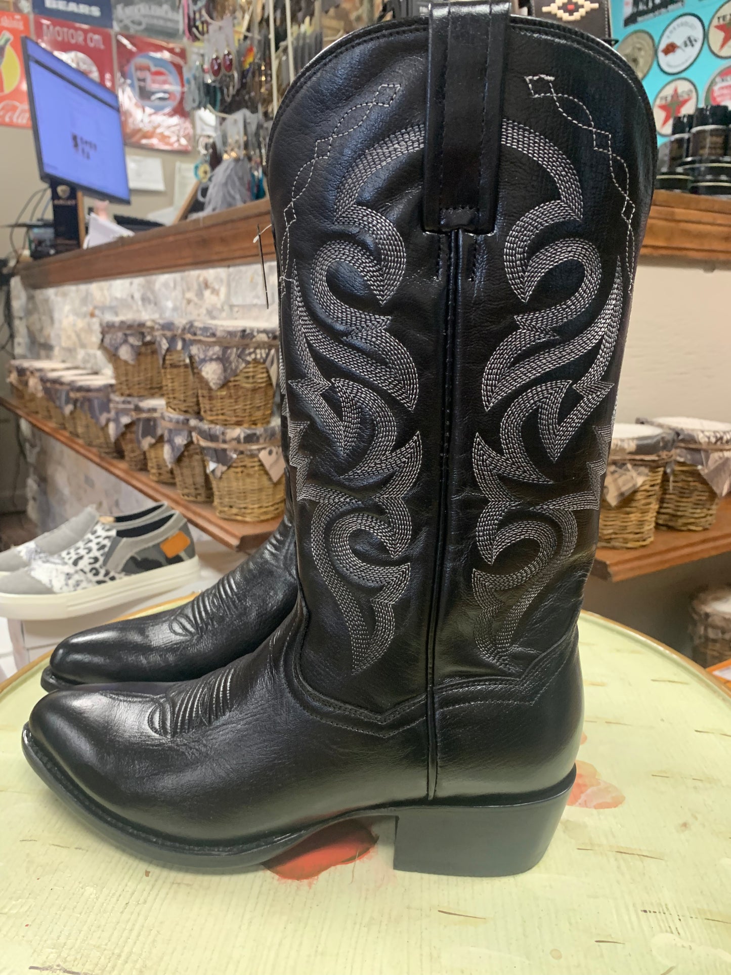 DAN POST MEN'S BLACK MIGNON WESTERN BOOTS - MEDIUM TOE