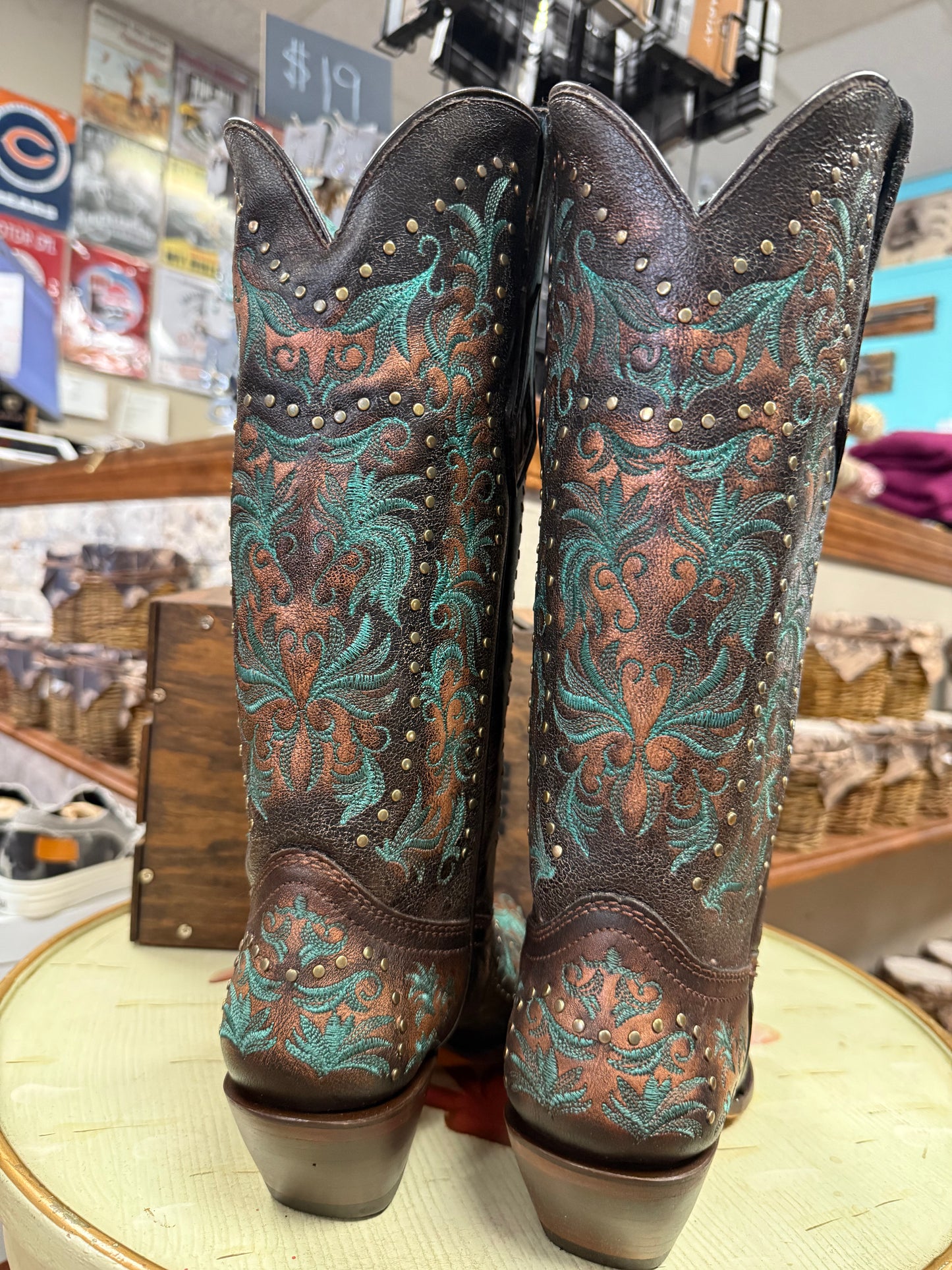 Corral Ladies Copper Embroidery and Studs