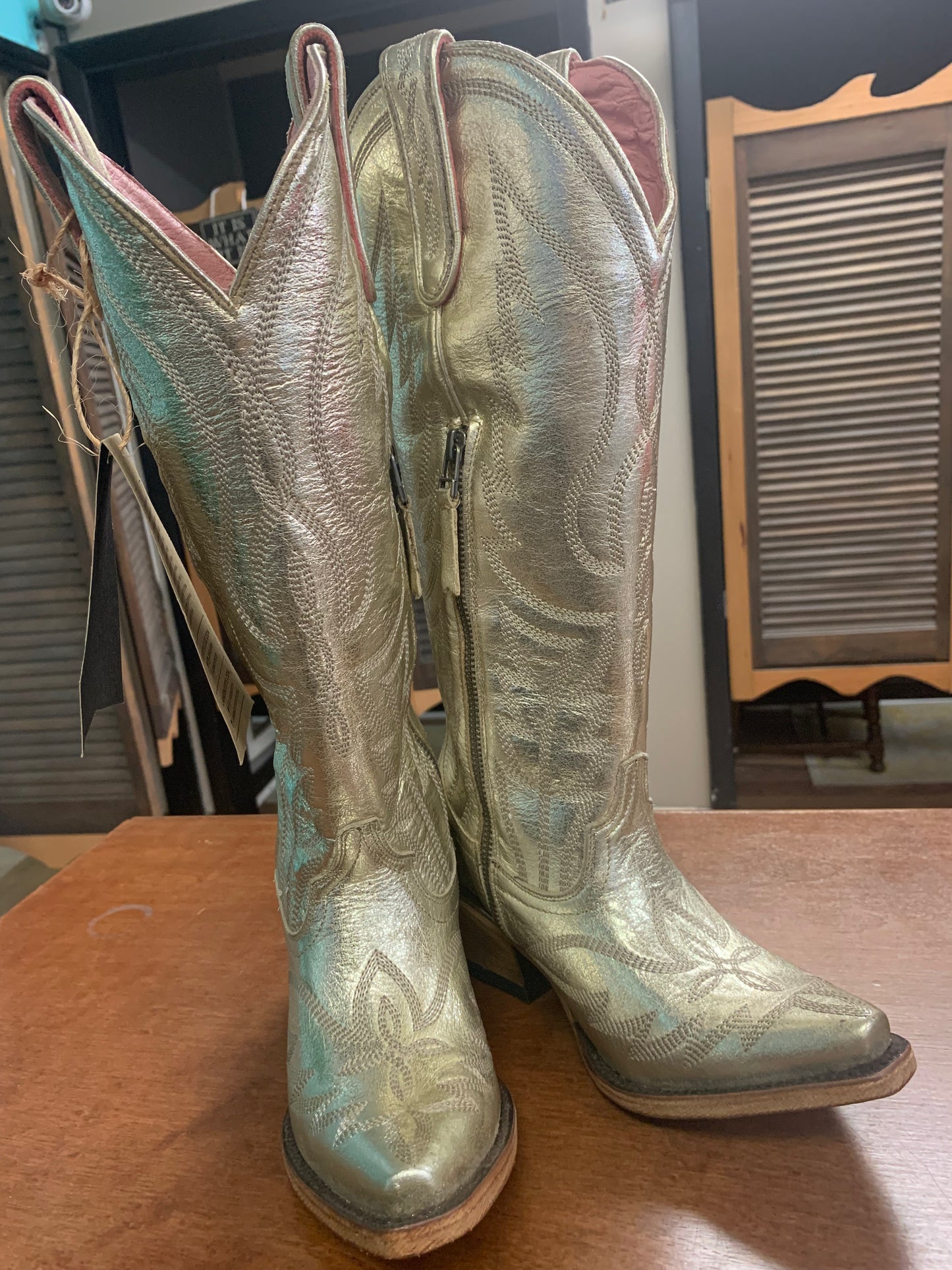 Nighthawk Smokeshow Junk Gypsy JG0058A