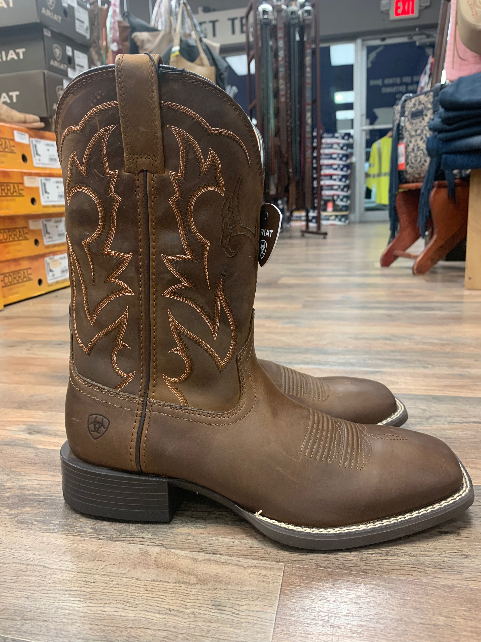 Ariat Men's Sport Outdoor Deer Skull Distressed Brown Boots 10038330