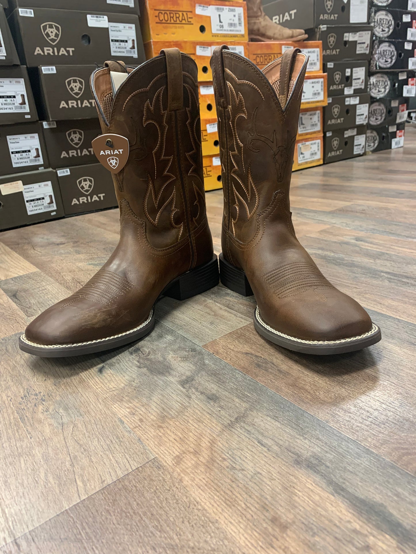Ariat Men's Sport Outdoor Deer Skull Distressed Brown Boots 10038330