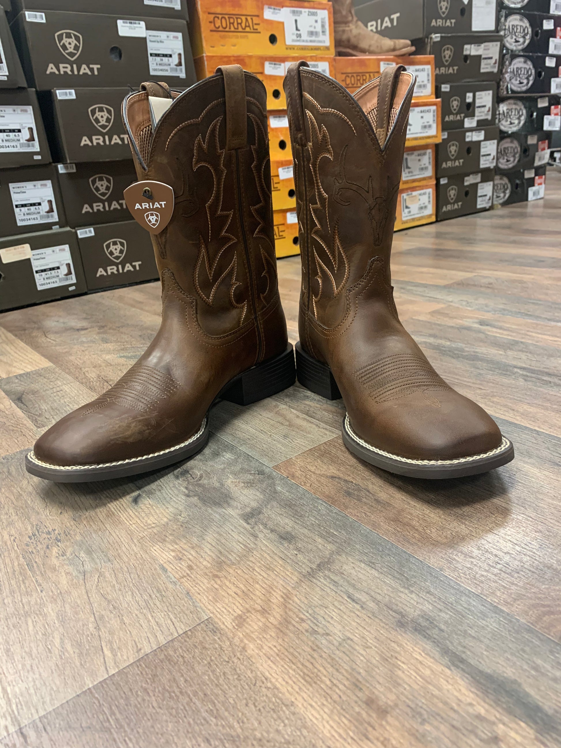 Ariat Men's Sport Outdoor Deer Skull Distressed Brown Boots 10038330