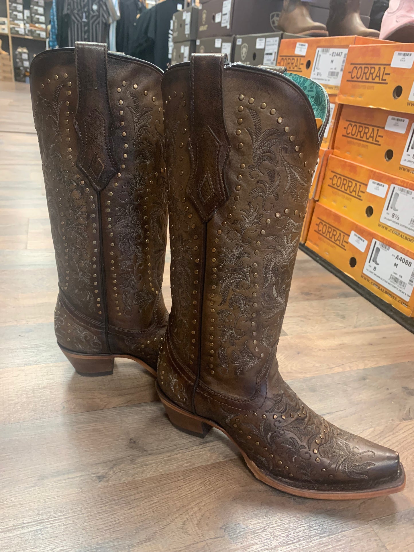 Corral Boots Women's Corral Leather Boots Handcrafted Maple C3972