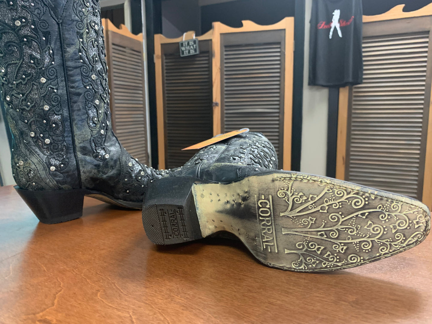 CORRAL LADIES GREY GLITTER INLAY/CRYSTALS SNIPED TOE BOOT STYLE A3672