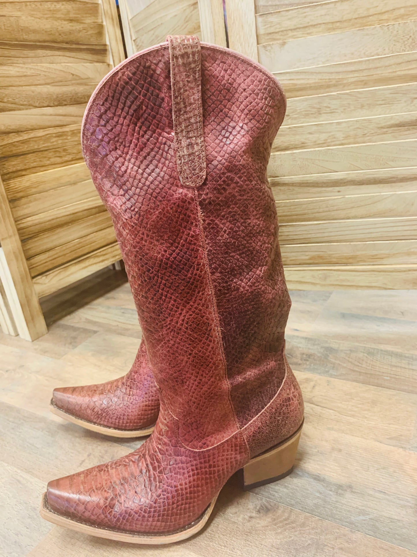 Junk Gypsy by Lane Desert Highway Poisonous Pink JG0064A