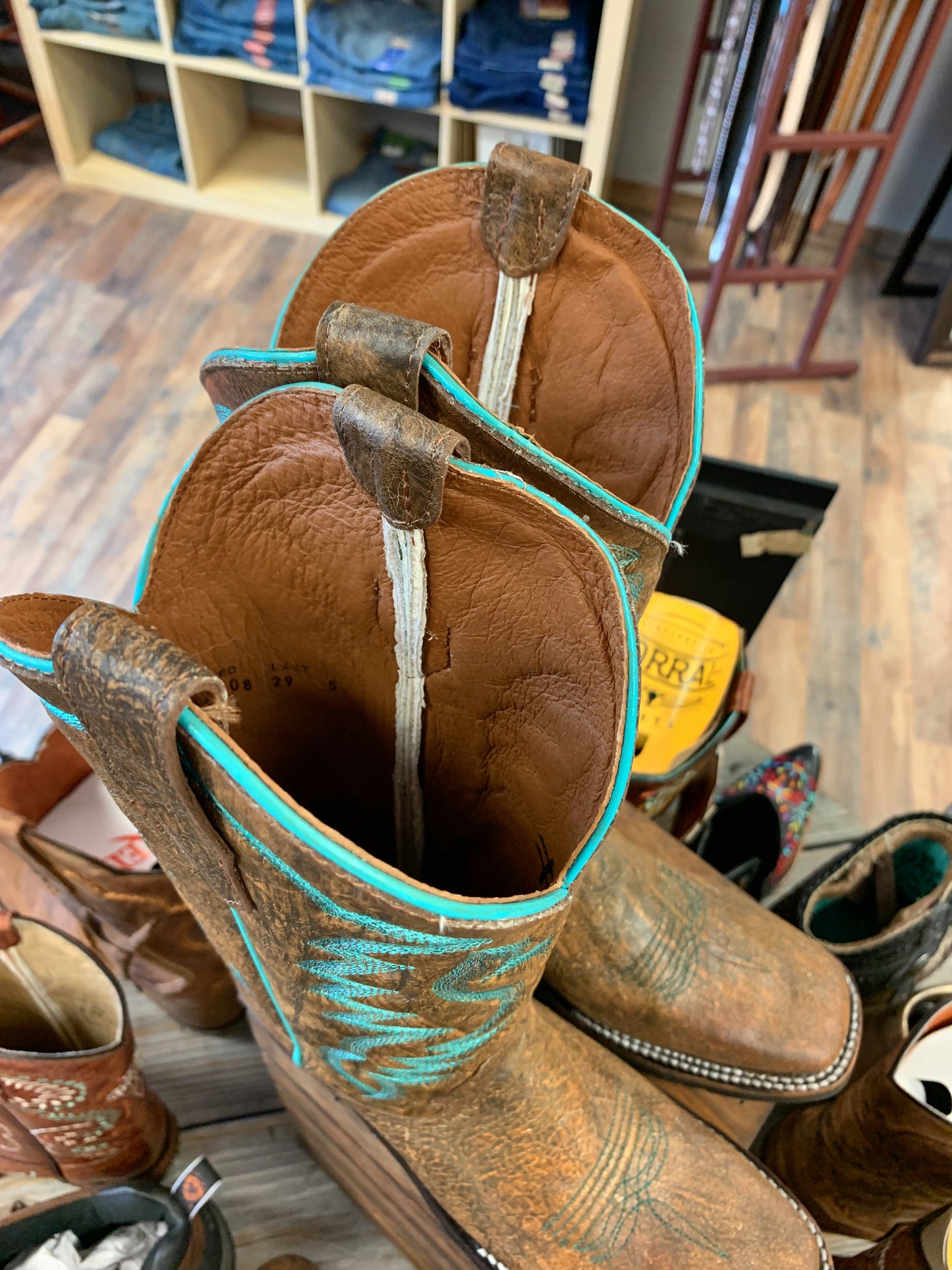 Corral Ladies Embroidery Wide Square Toe L5722 - Boot N Shoot