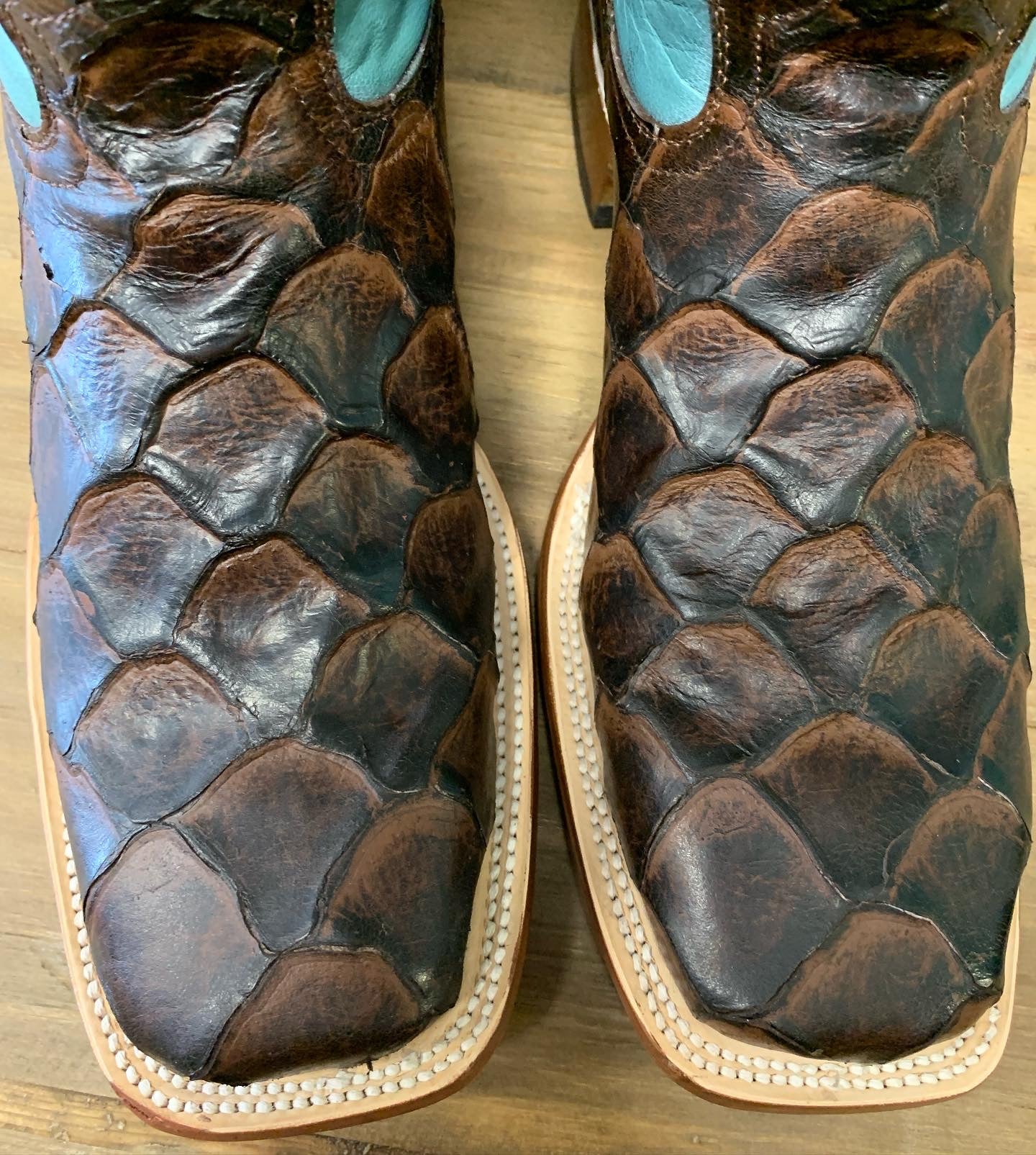 Tanner Mark Print Fish Matte Brown Turquoise Top