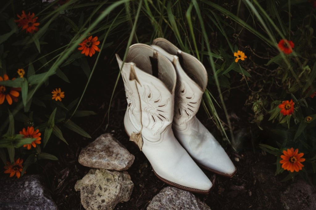 Simple Tips for Styling Western Apparel