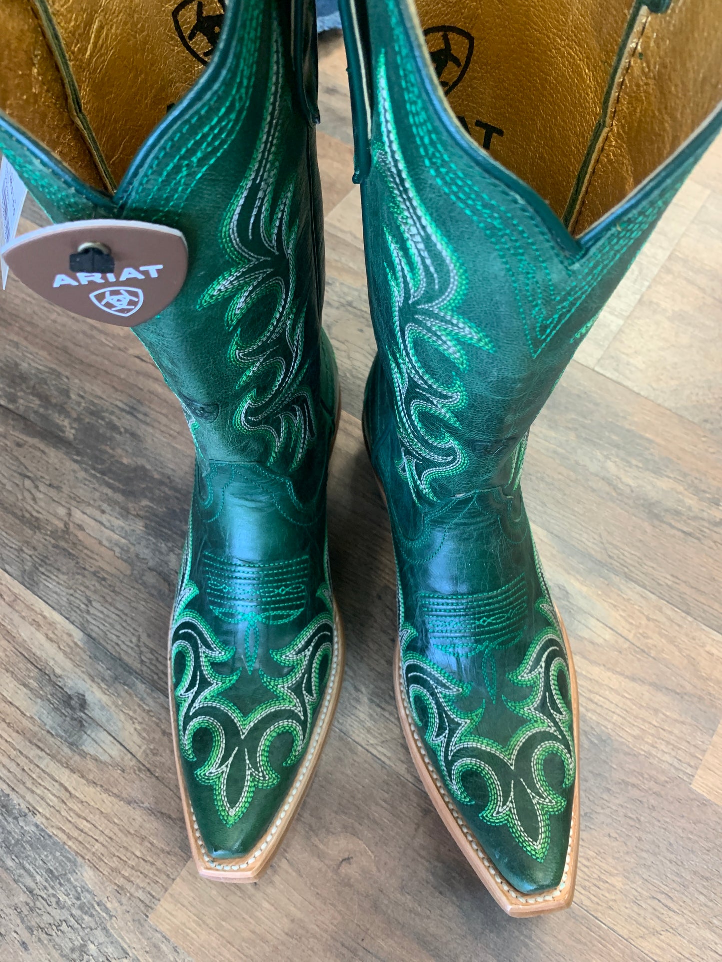 ARIAT WOMEN'S HAZEN GREEN WESTERN BOOTS - SNIP TOE