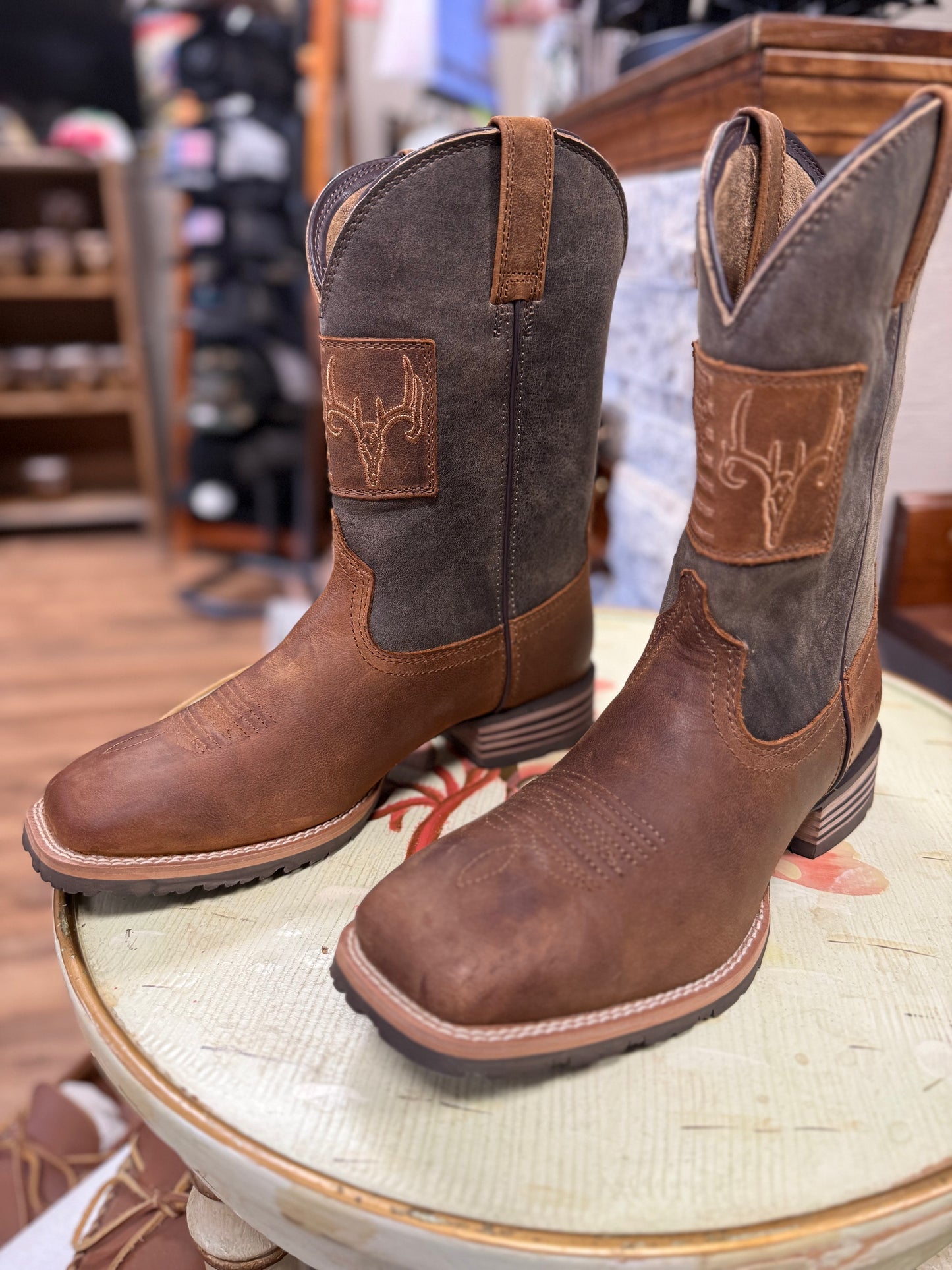 Ariat Casper Brown with Cave Tan Hybrid Patriot Country Men's Western Boot