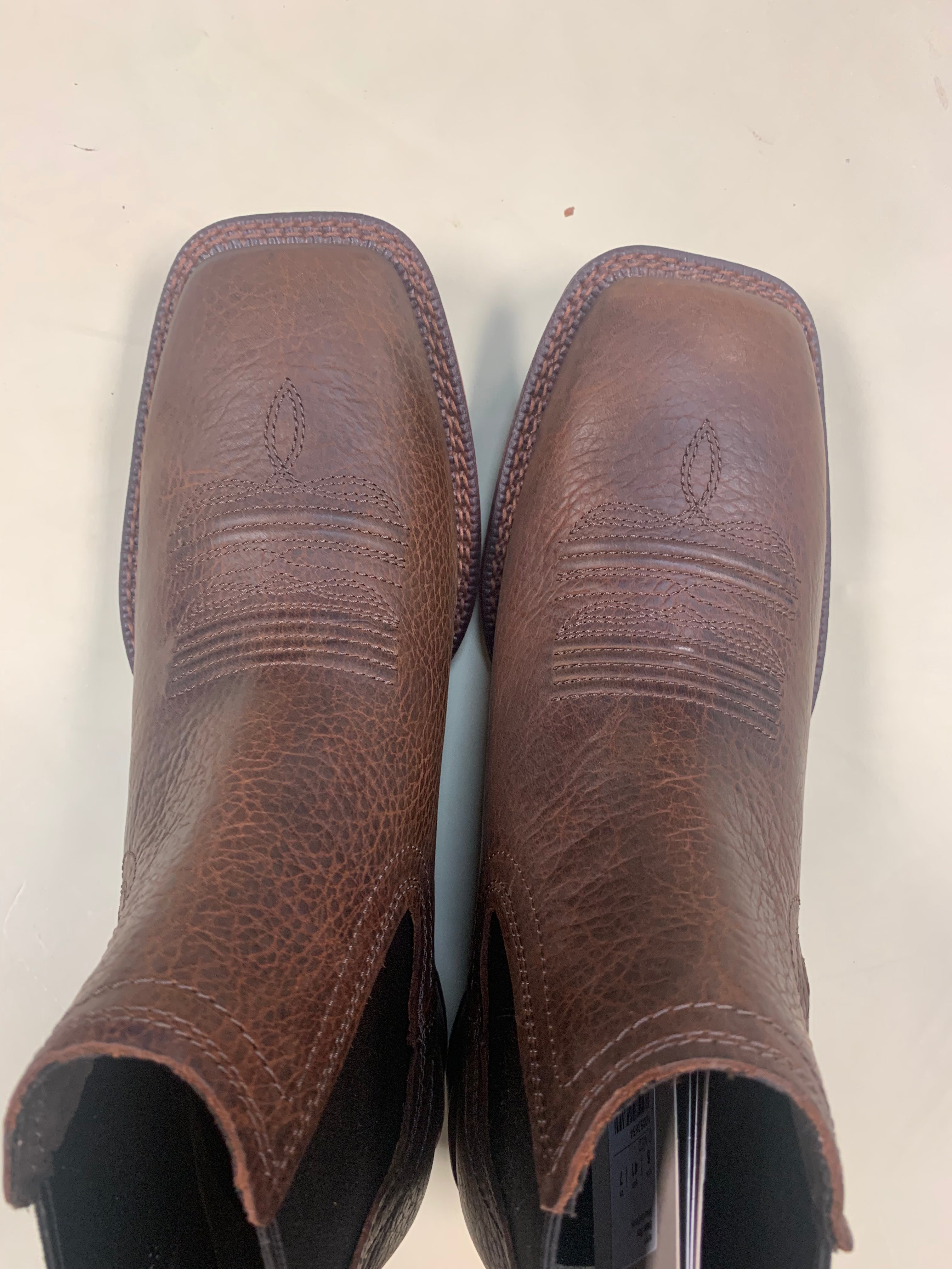 ARIAT MEN'S BOOKER ULTRA CHELSEA BOOTS - BROAD SQUARE TOE
