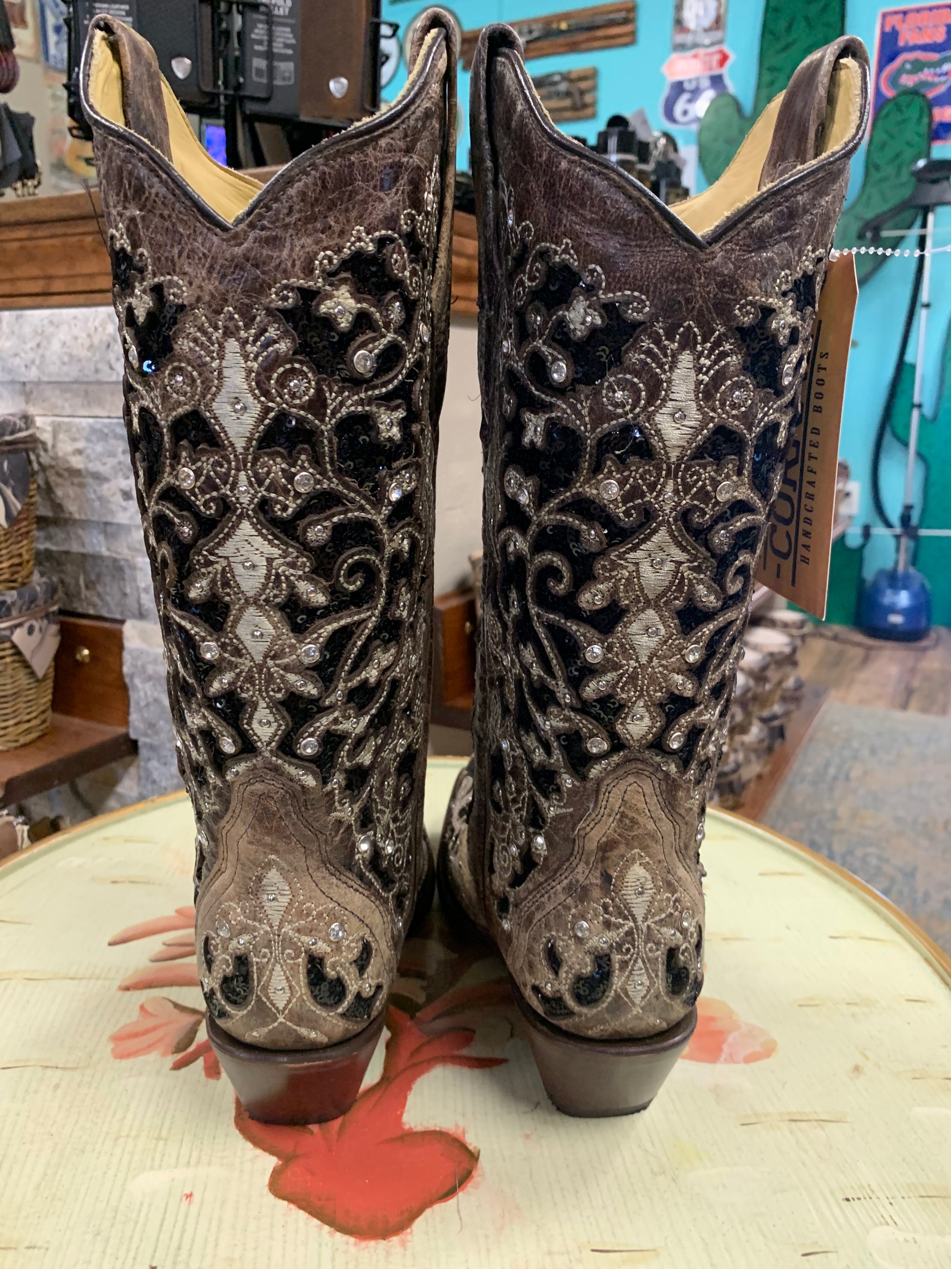 Embroidered boots sales