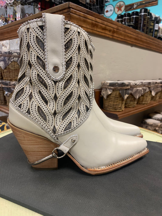 cuadra white boots