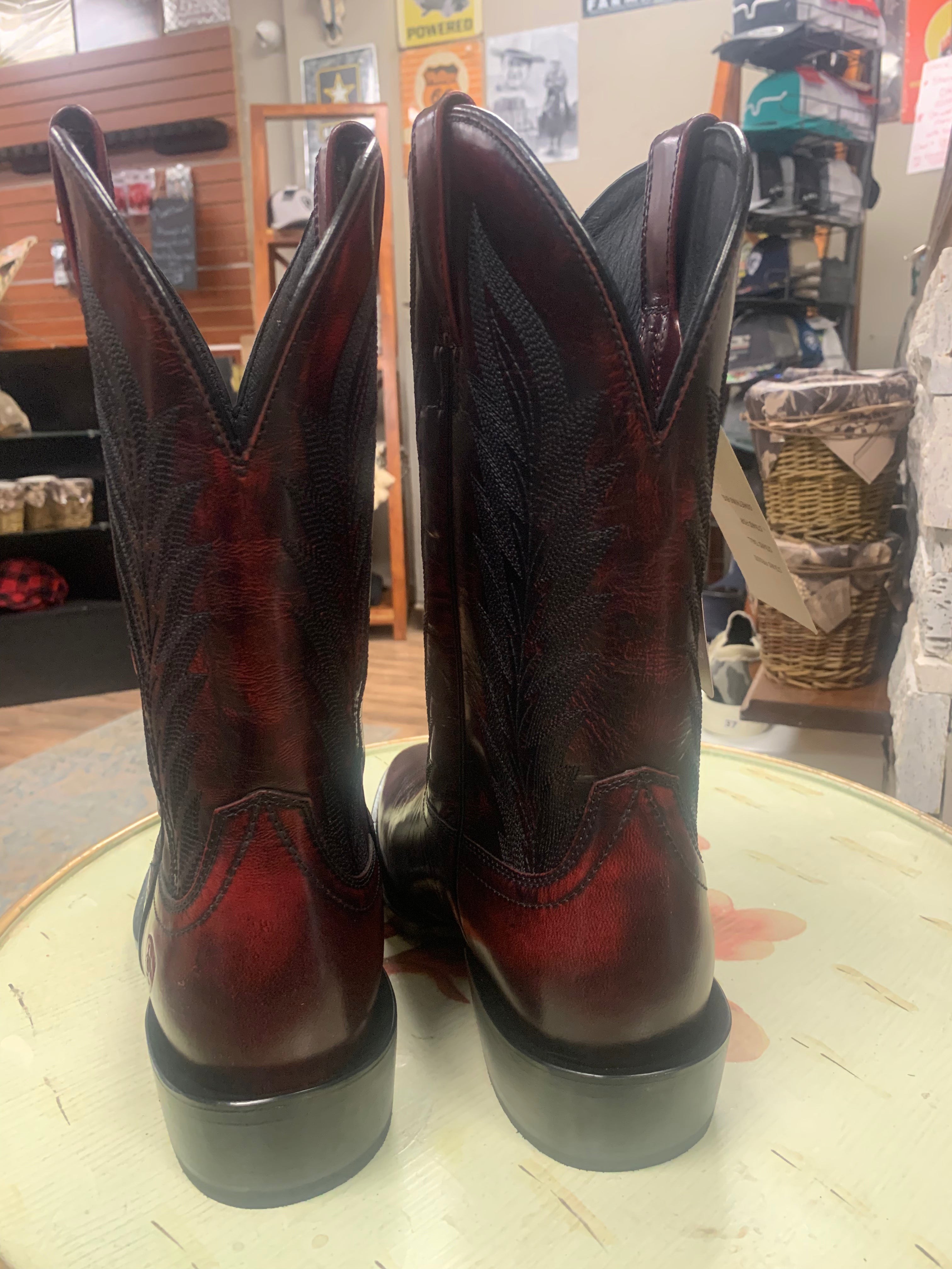 ARIAT MENS WILLIE BLACK CHERRY-FRENCH TOE 10061141