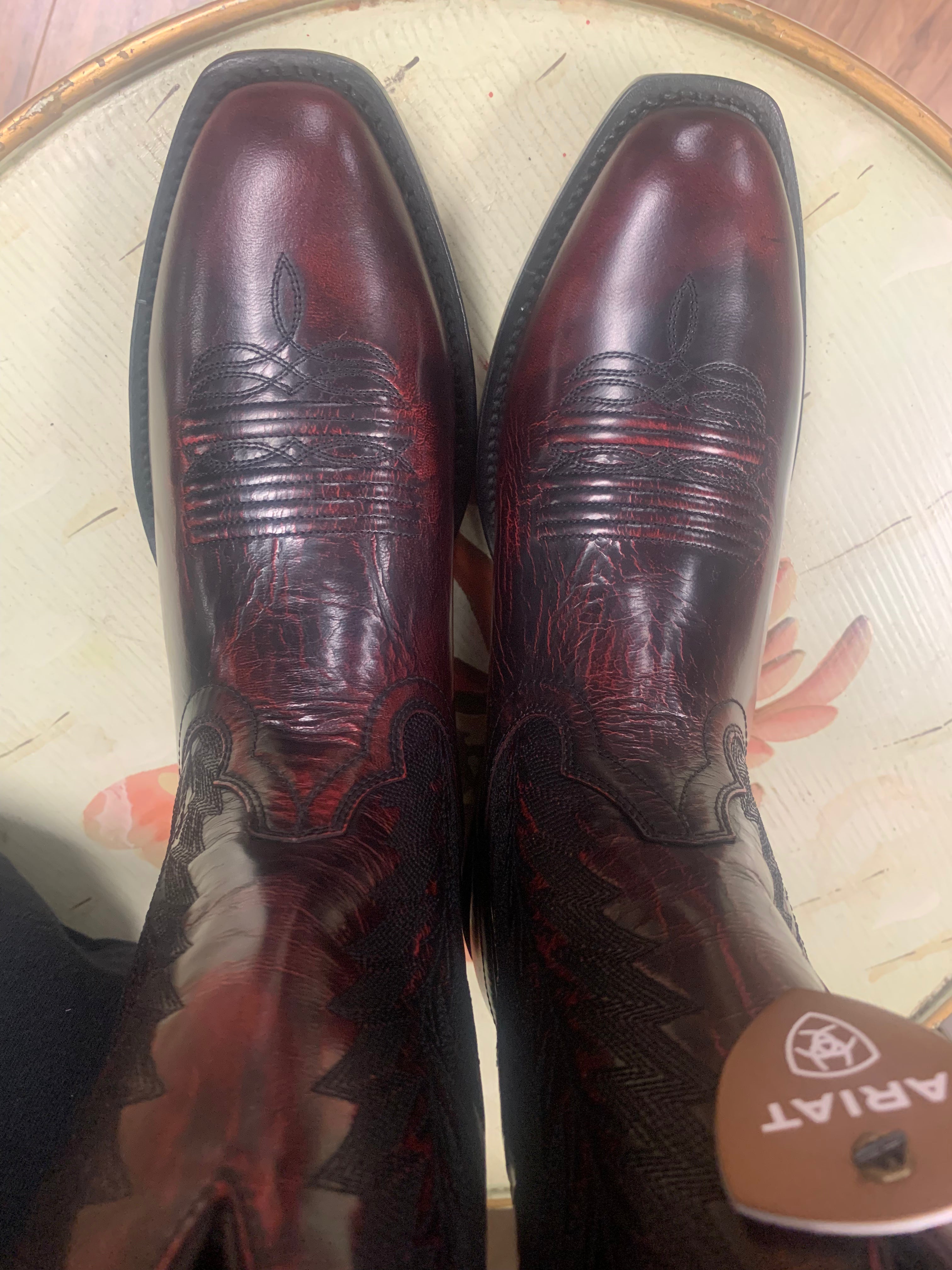 ARIAT MENS WILLIE BLACK CHERRY-FRENCH TOE 10061141