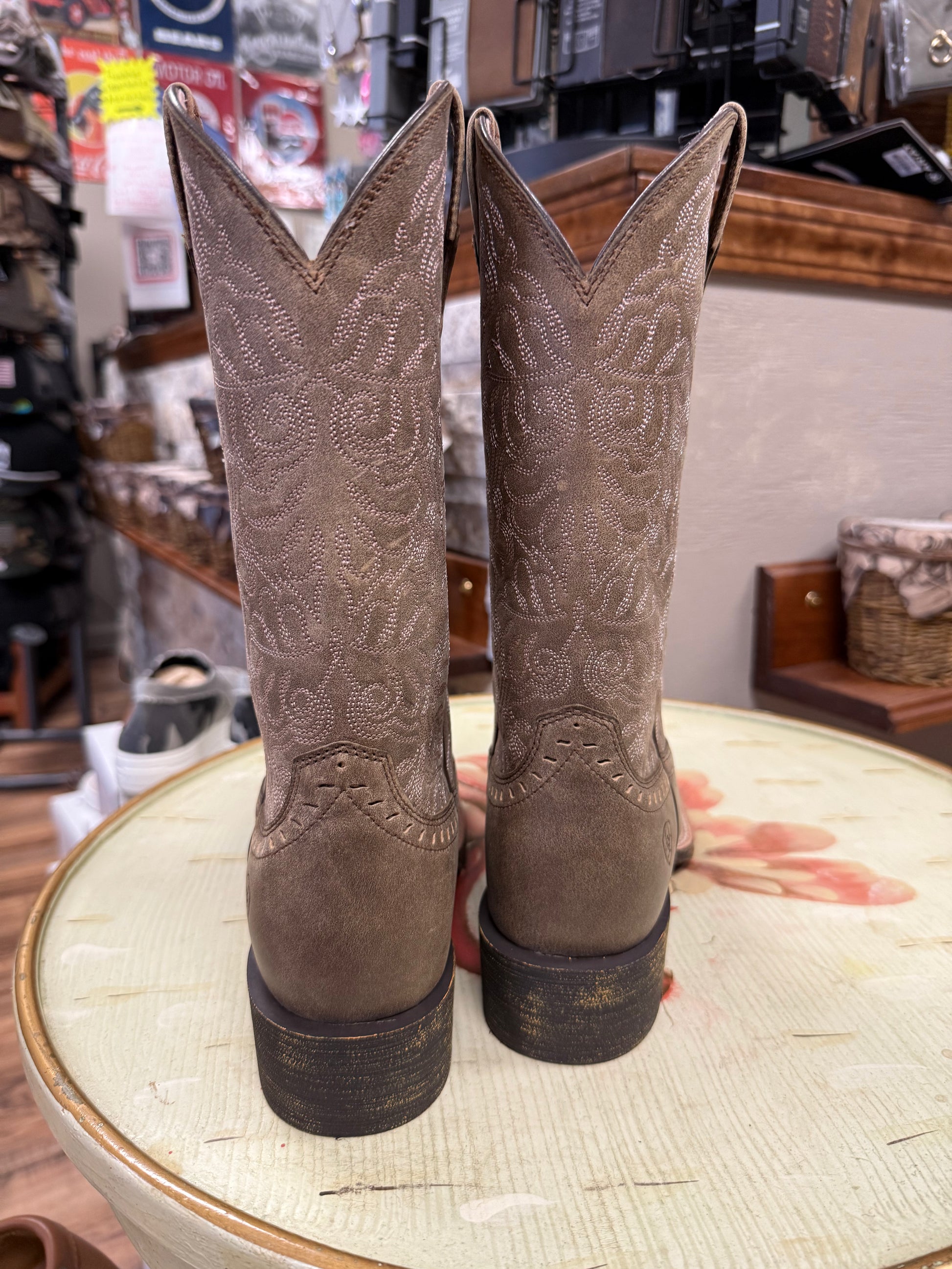 Ariat Women's Round Up Remuda Western Boots - Broad Square Toe