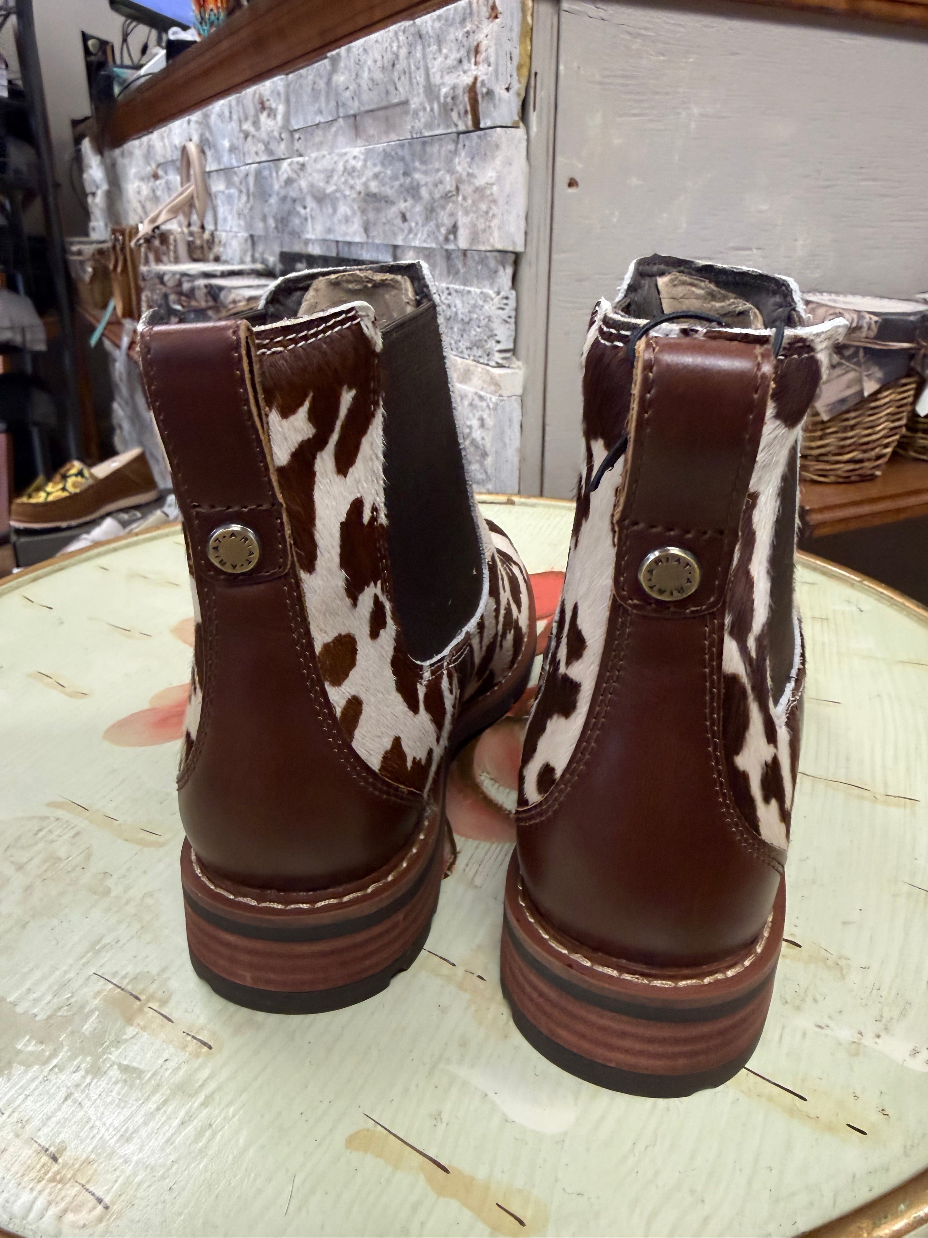 ARIAT WOMEN'S WEXFORD HAIRON BOOTS - ROUND TOE 10050915