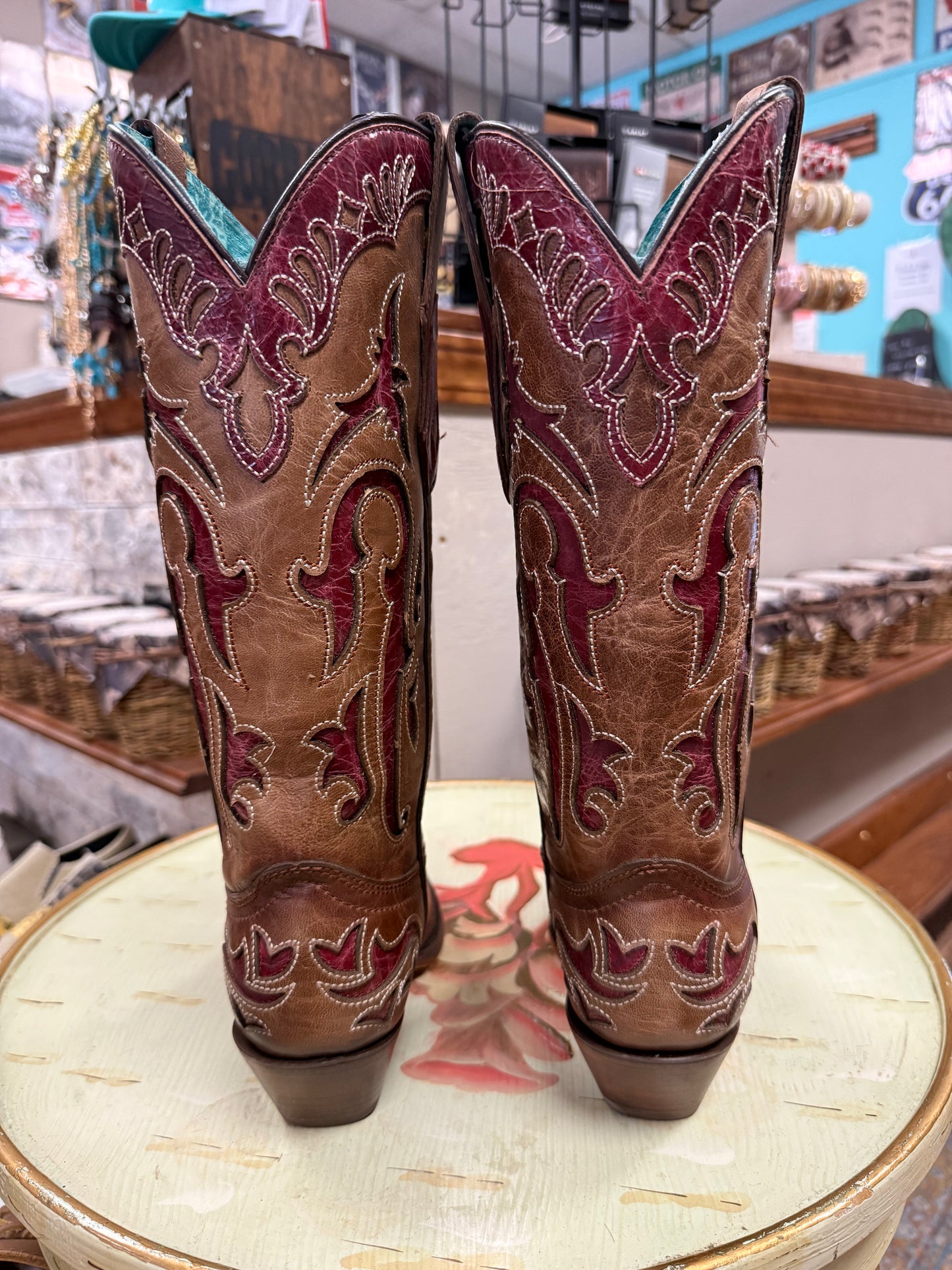 Corral Women's Orix Inlay Embroidery Wing Top Snip Toe C3924