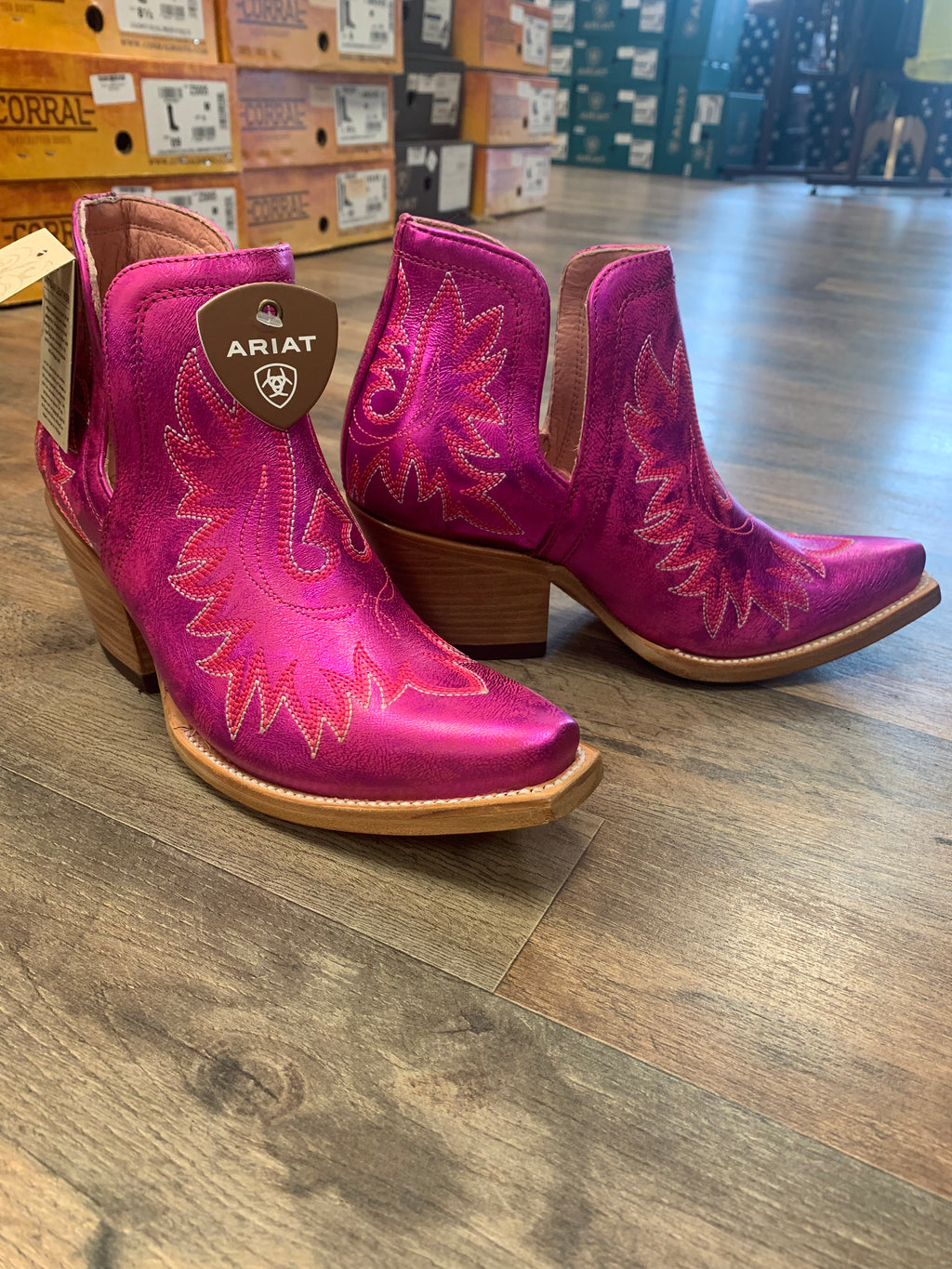 ARIAT WOMEN'S DIXON WESTERN BOOTIES - SNIP TOE