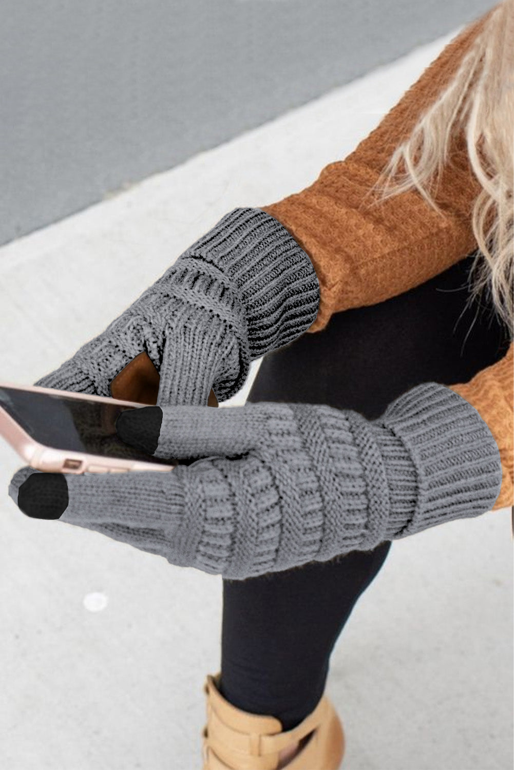 Gray Suede Patch Knitted Winter Gloves