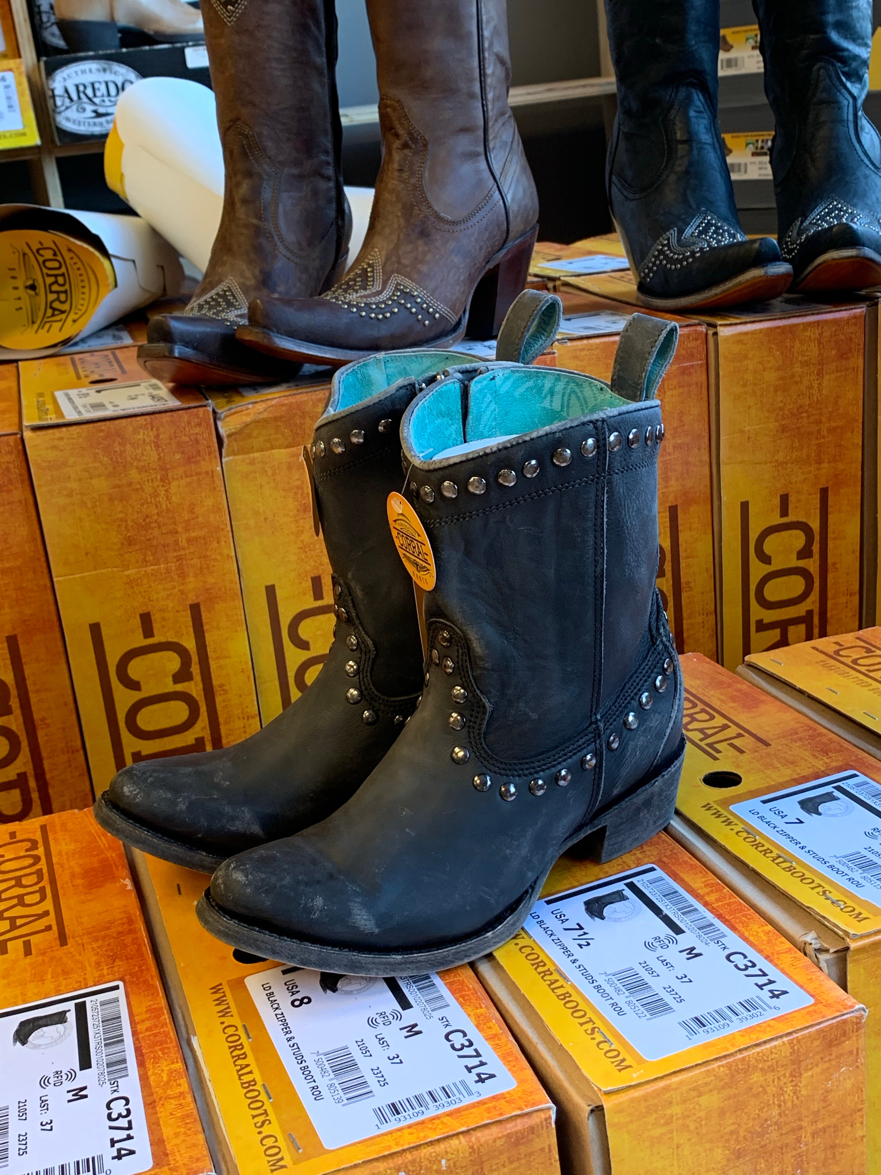 Zipper cowboy outlet boots