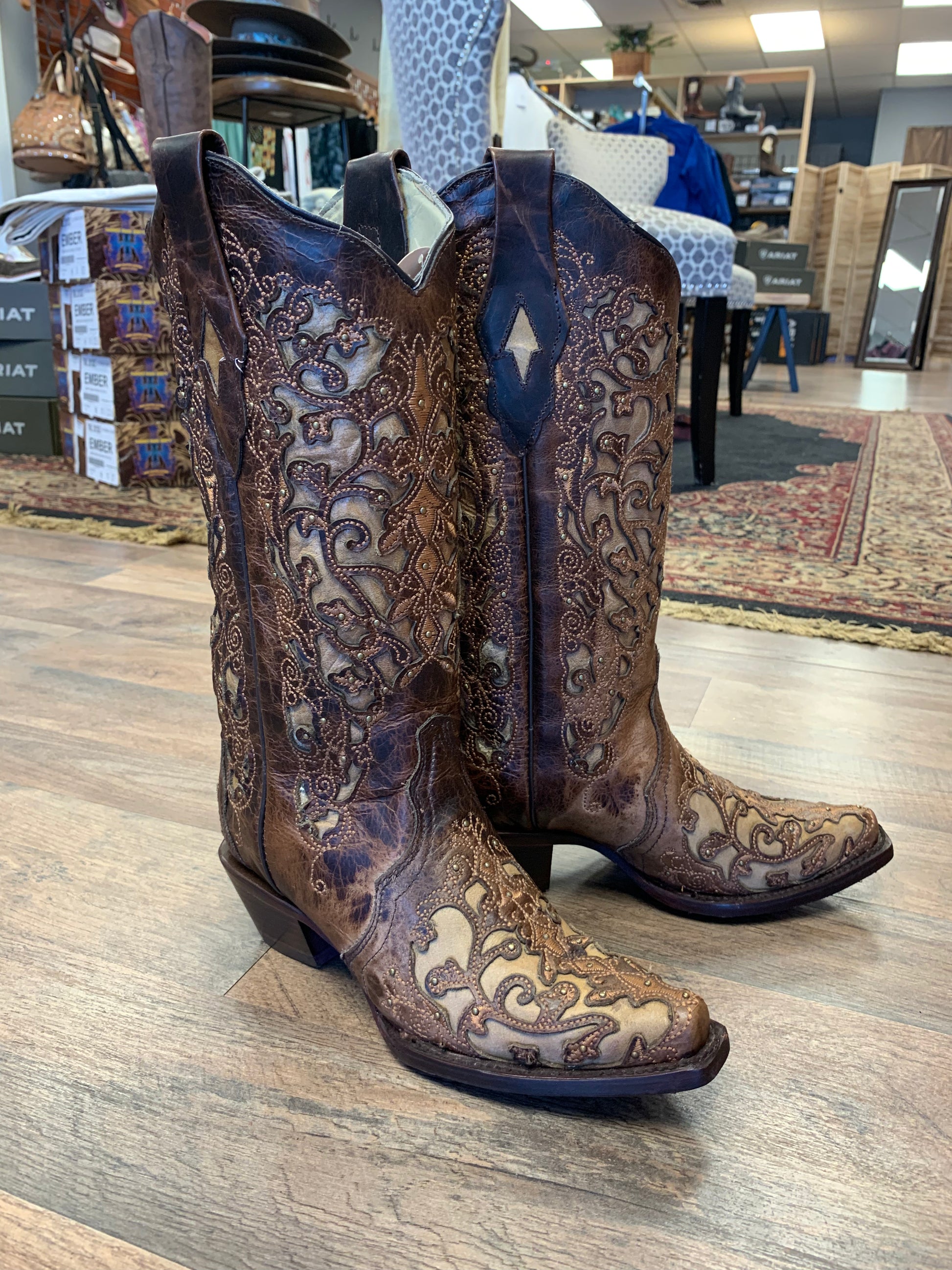 Corral women's 2025 boots clearance