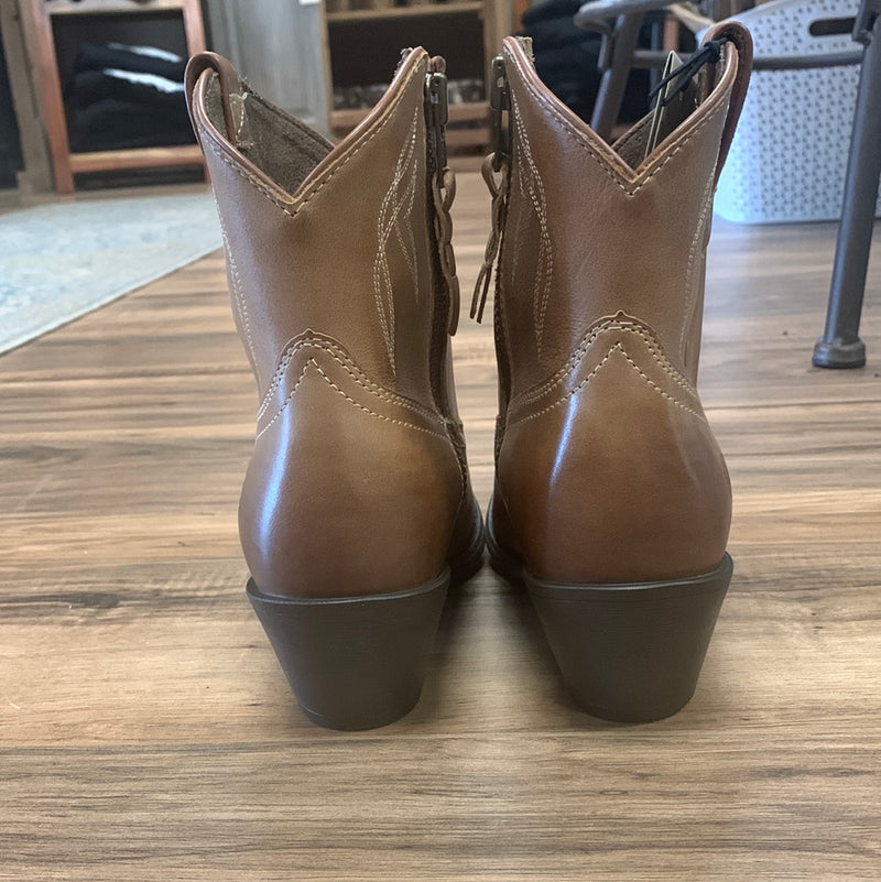 Darlin Western Boot  10017323