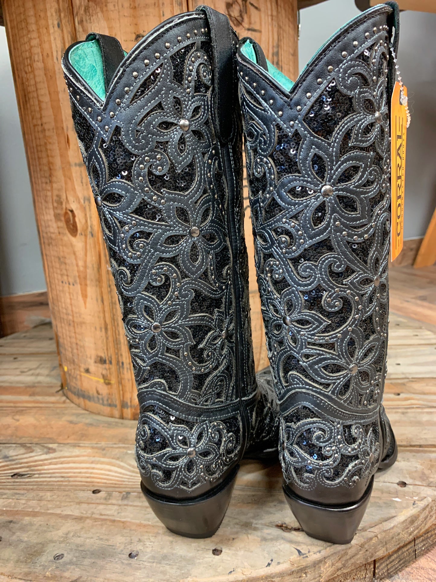 Corral Black Inlay & Embroidery A3752 - Boot N Shoot