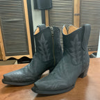 CORRAL  Circle G Women's Black Embroidery Zipper Ankle Boot L5701