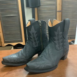 CORRAL  Circle G Women's Black Embroidery Zipper Ankle Boot L5701