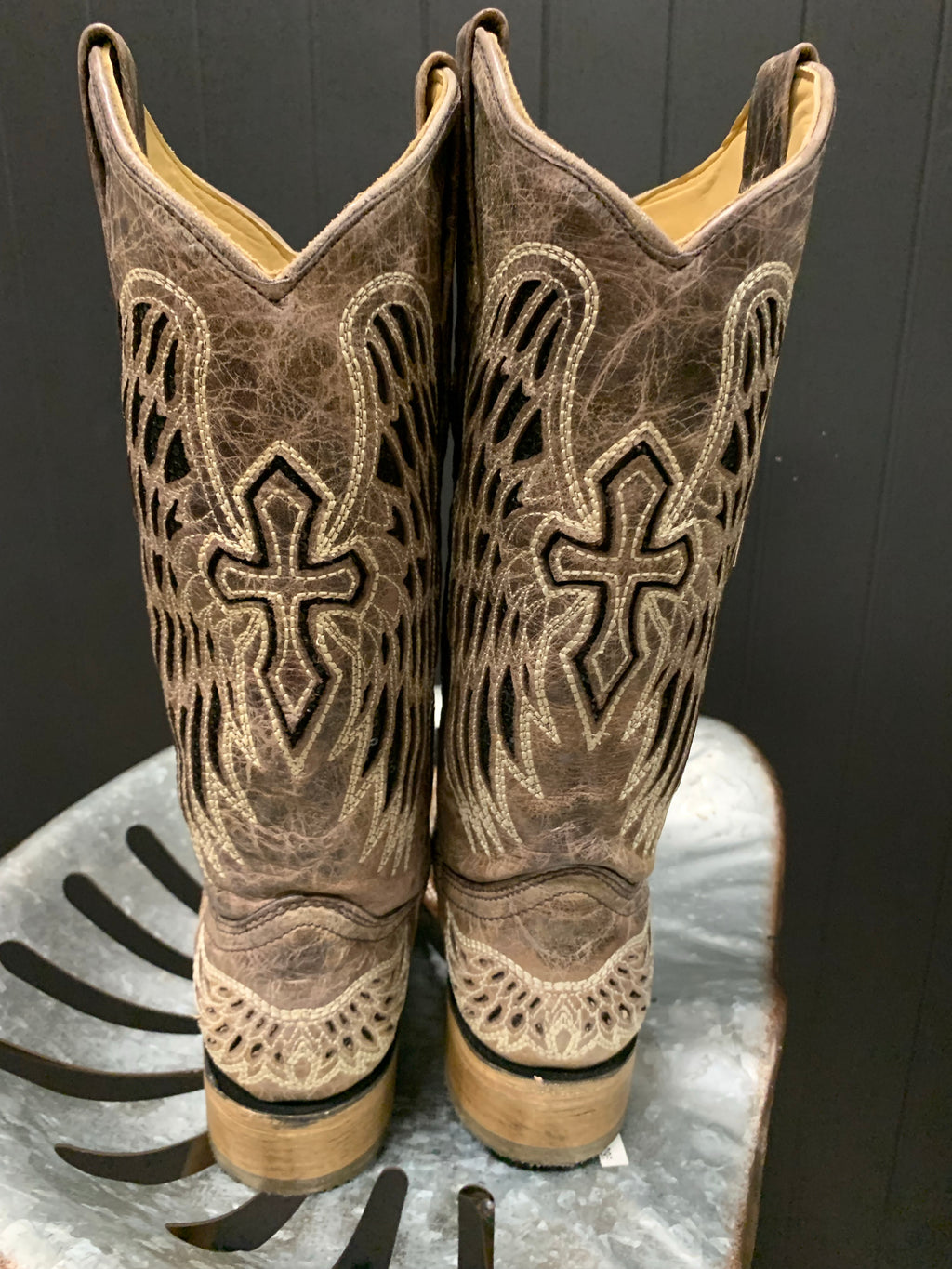 Corral Brown Black Wing And Cross Square Toe A1197
